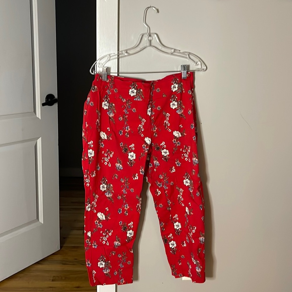 Cropped Floral Stretch Pants